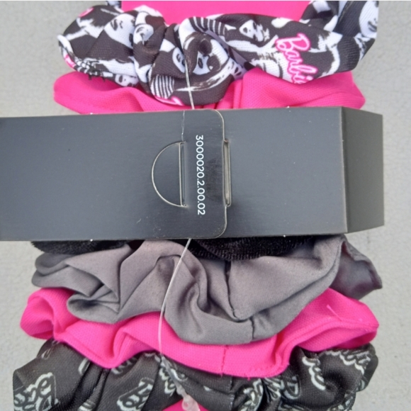 Barbie x Goody 6 Pack Scrunchie Set - Picture 5 of 5